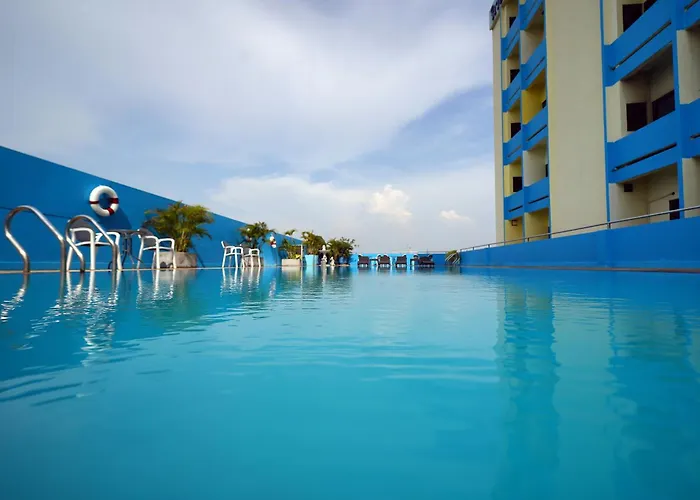 Riverside Hotel 4*
